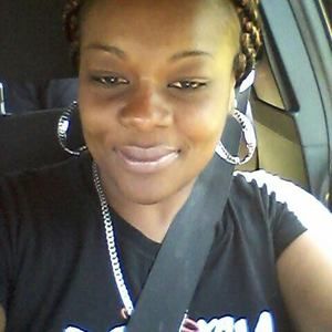 Meet your Posher, Aisha